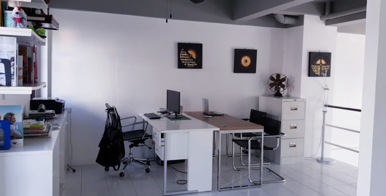 3 BDR HOUSE NEAR THE BEACH @ NAI HARN