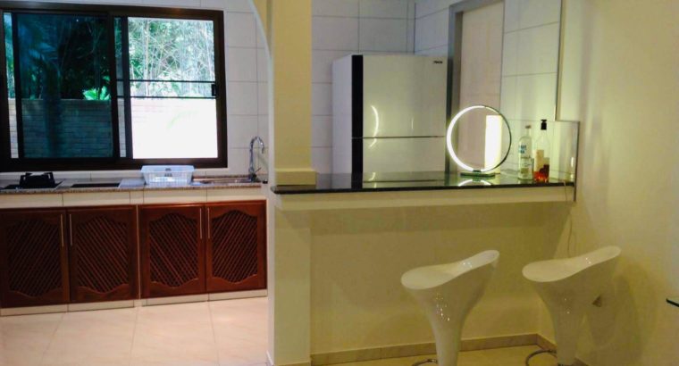 House With 2 Bedrooms And Shared Pool In A Resort-Style Setting