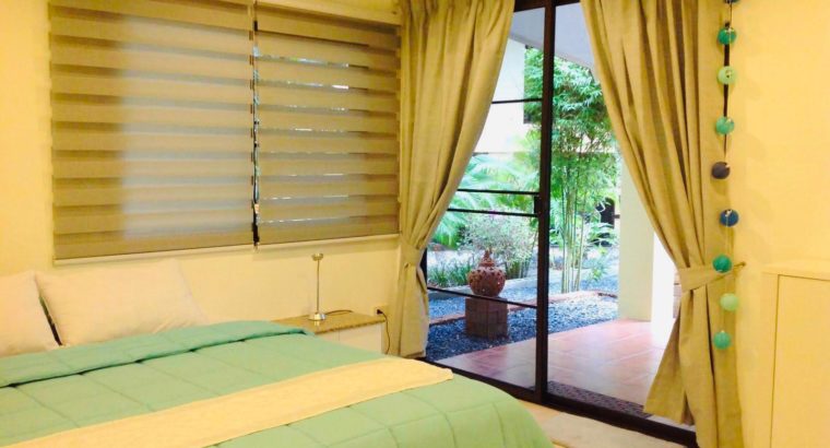 House With 2 Bedrooms And Shared Pool In A Resort-Style Setting