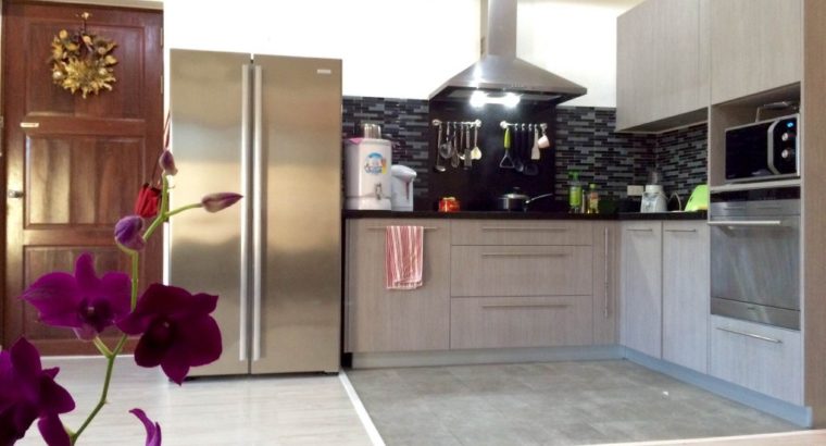 Spacious House with 3 Bedrooms for Long-Term Rental