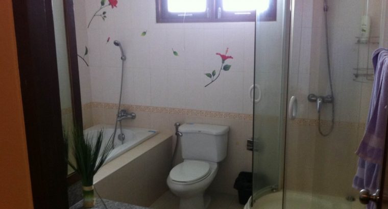 Spacious House with 3 Bedrooms for Long-Term Rental