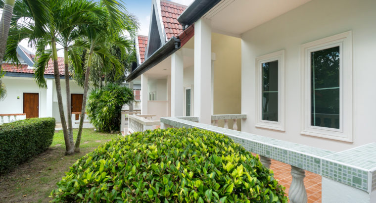 Contemporary Thai-Style Apartment with Pool Access and 1 Bedroom